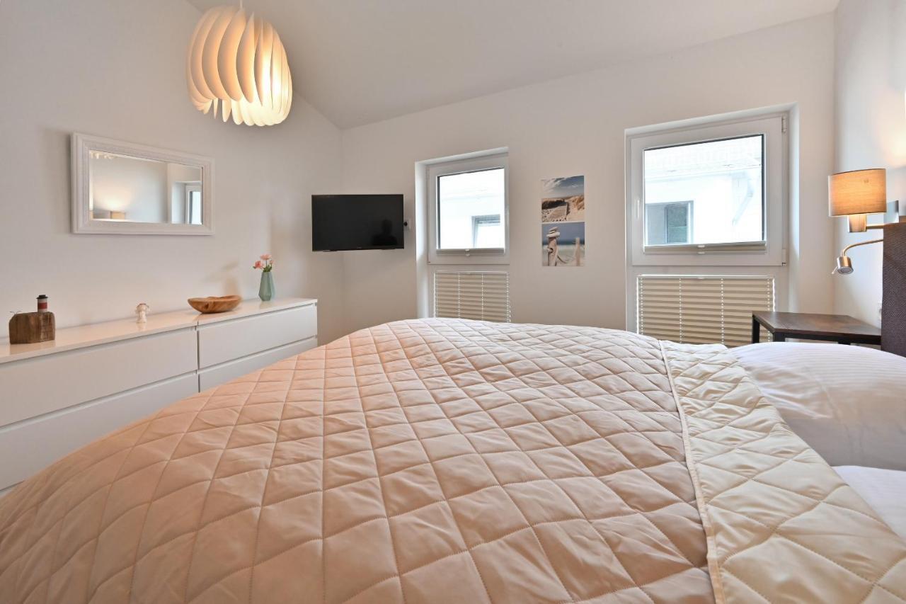 Ferienwohnung La Mola Glowe Buitenkant foto