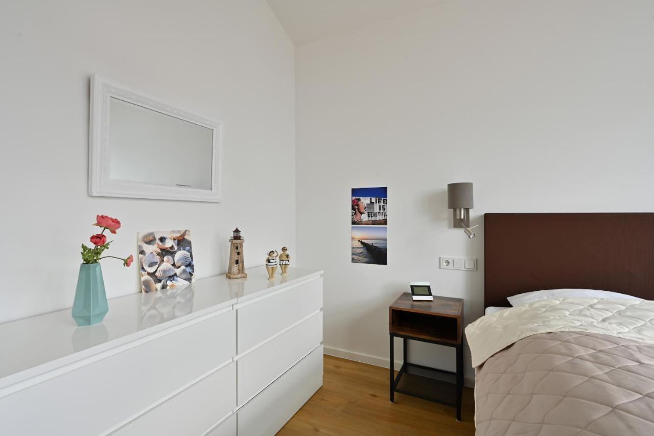 Ferienwohnung La Mola Glowe Buitenkant foto